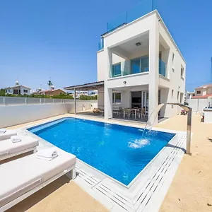 Geo Panoramic +pool +game +gym Villa Protaras