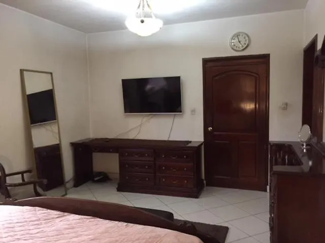 Apartamentos Comodos Cerca del Aeropuerto Guatemala 0*,